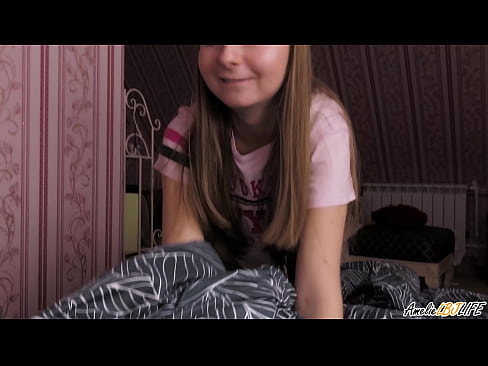 ❤️ Blondie BFF-ya xwe bi kûr dimije û di devê xwe de diqelişe Super porno li porno ku.ttsex.ru ☑